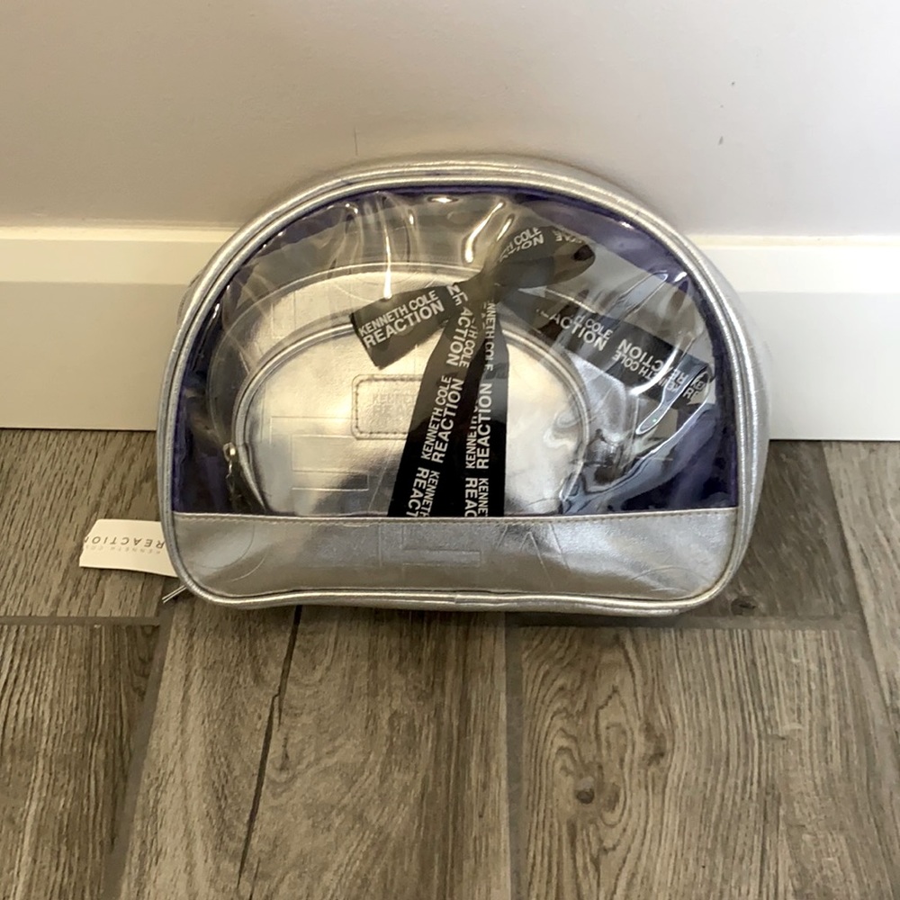 Kenneth Cole makeup case